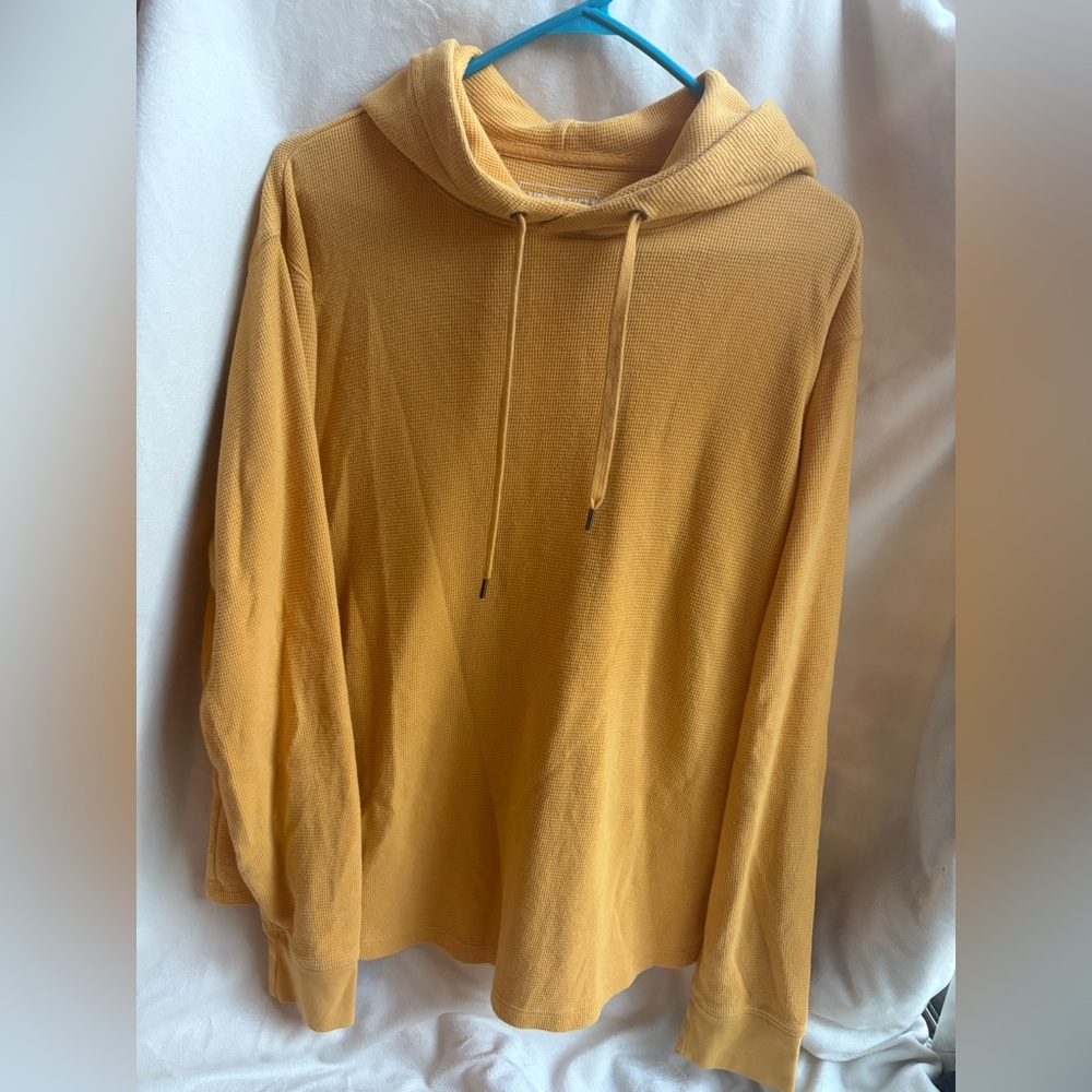 American Eagle Men’s Large Mustard Yellow Sweatshirt With Hood